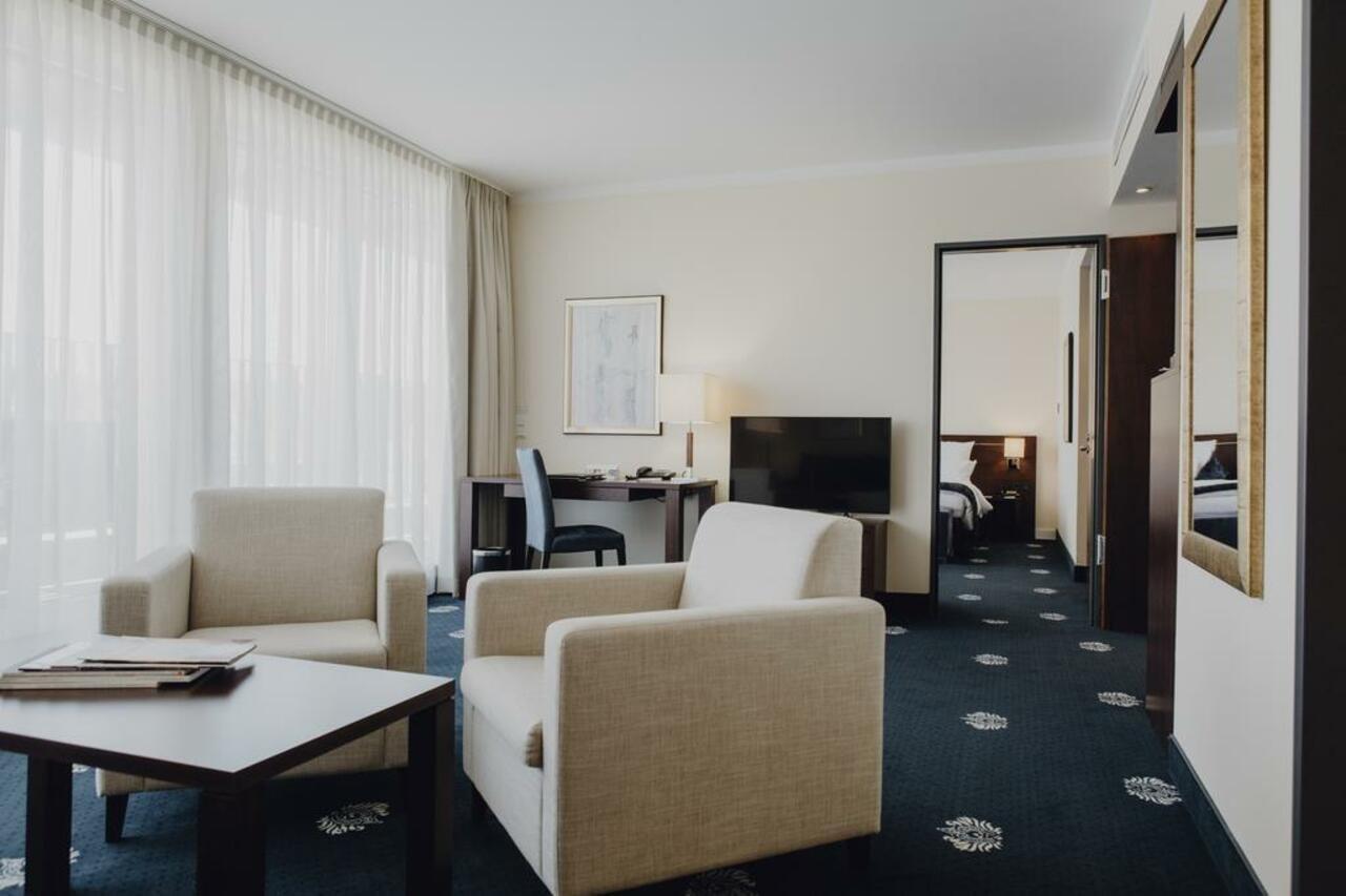 Hotel Vier Jahreszeiten סטארנברג מראה חיצוני תמונה