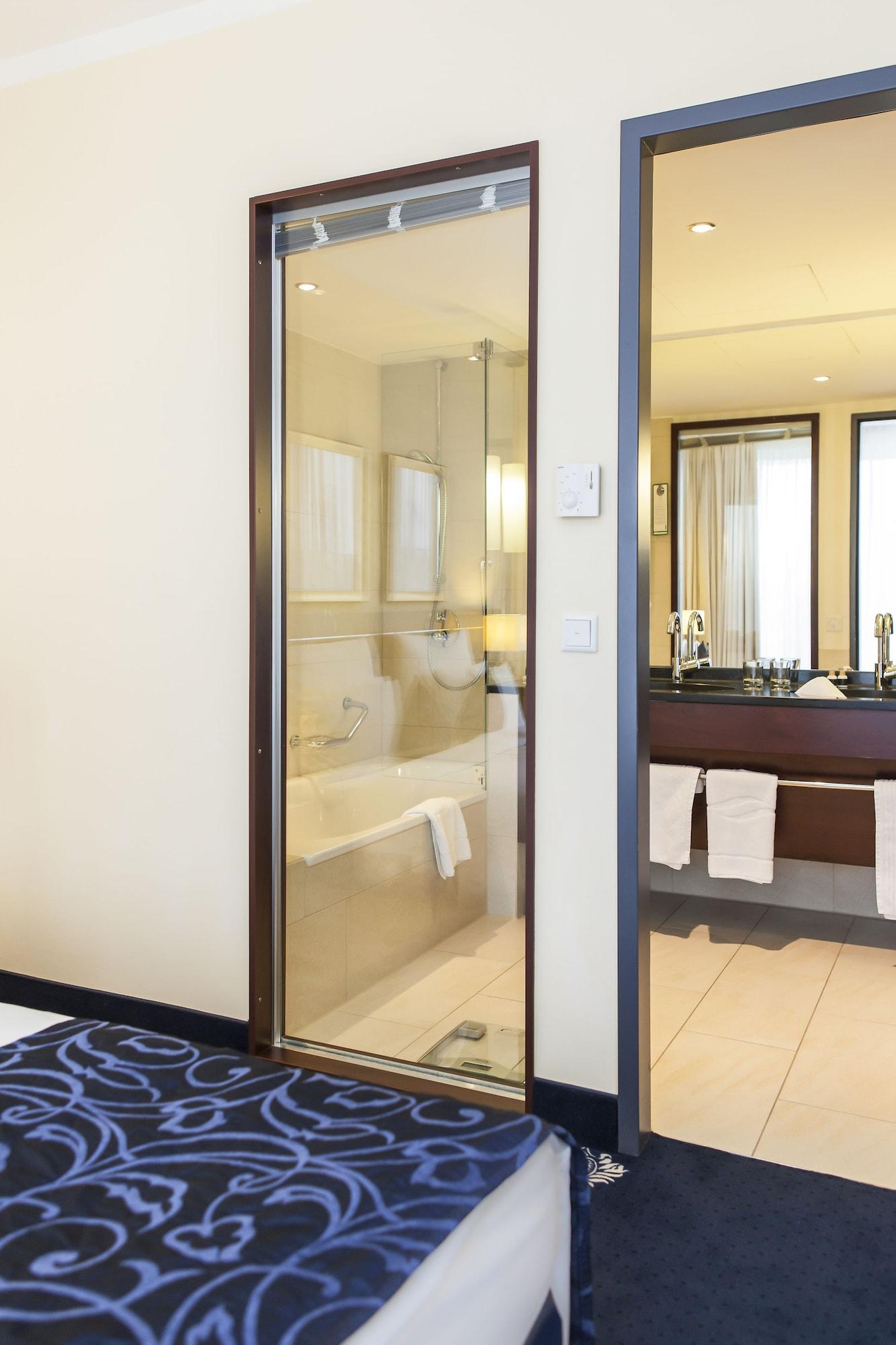 Hotel Vier Jahreszeiten סטארנברג מראה חיצוני תמונה