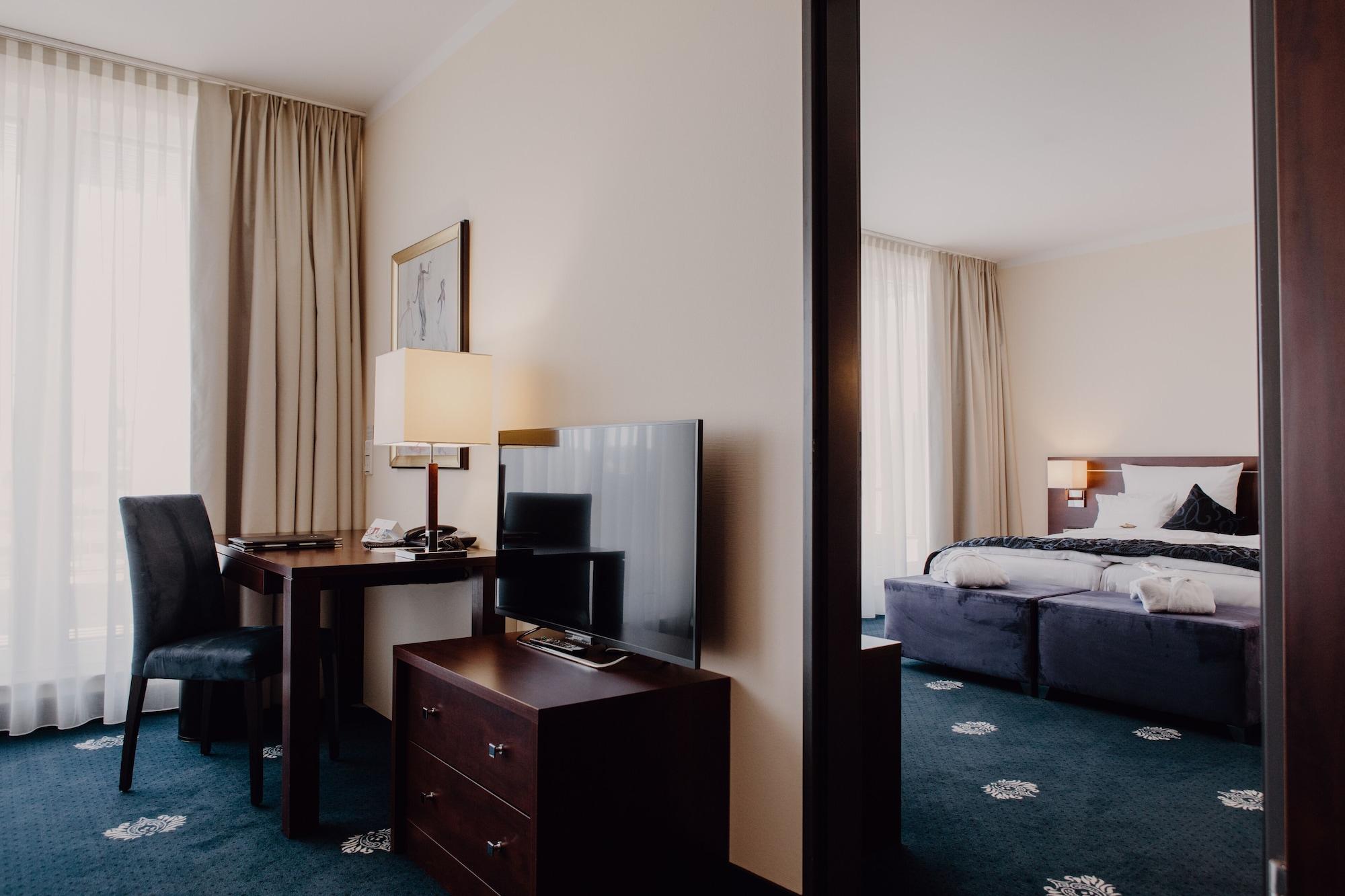 Hotel Vier Jahreszeiten סטארנברג מראה חיצוני תמונה