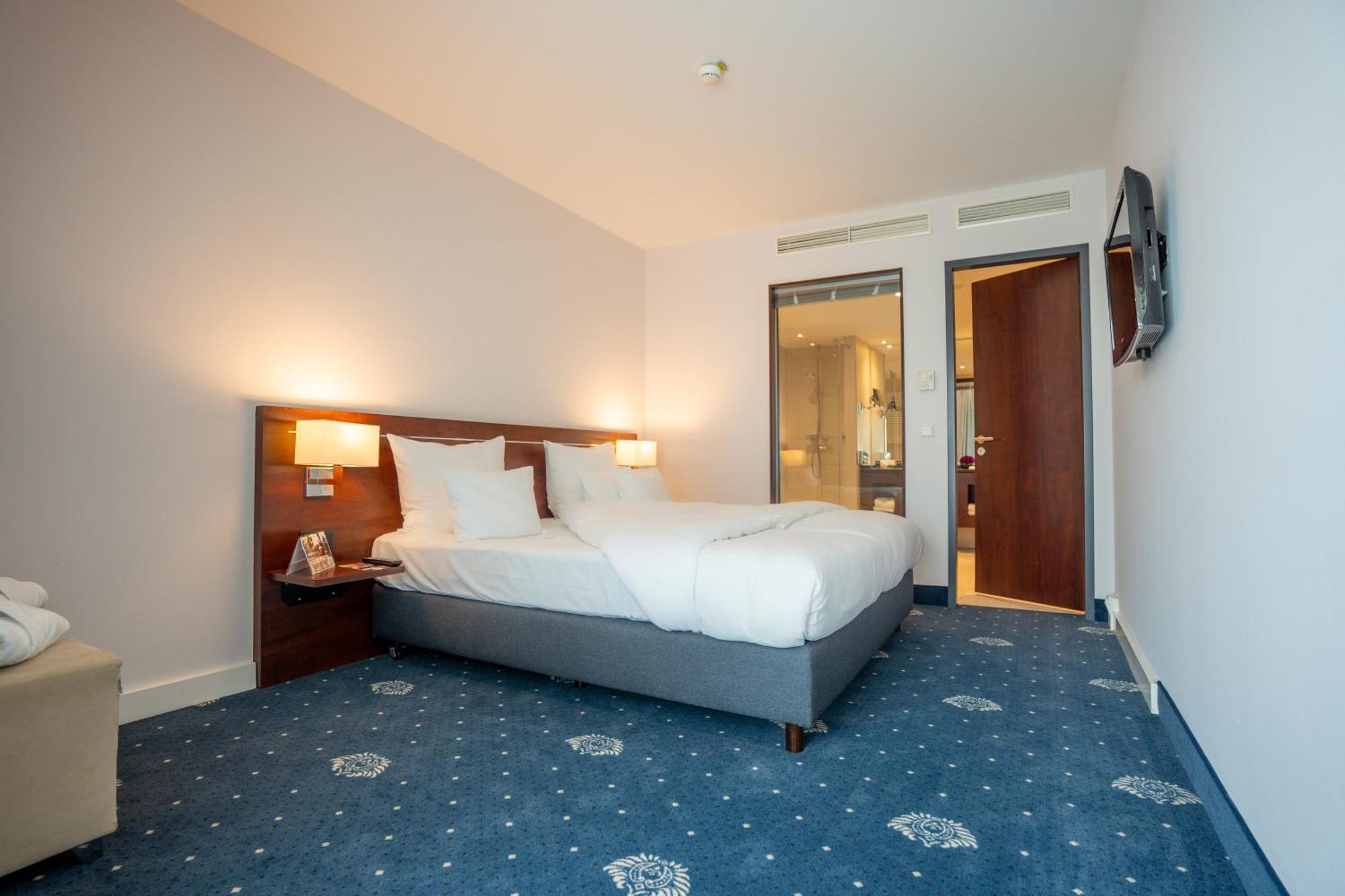 Hotel Vier Jahreszeiten סטארנברג מראה חיצוני תמונה
