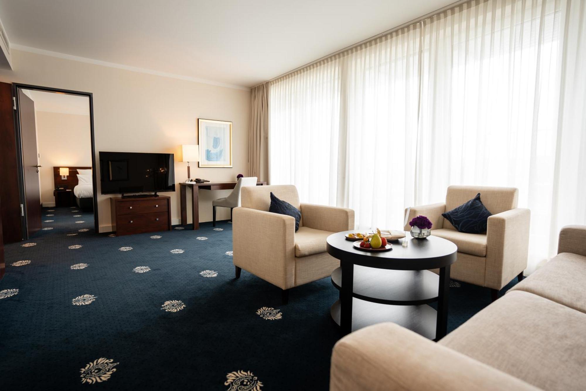 Hotel Vier Jahreszeiten סטארנברג מראה חיצוני תמונה