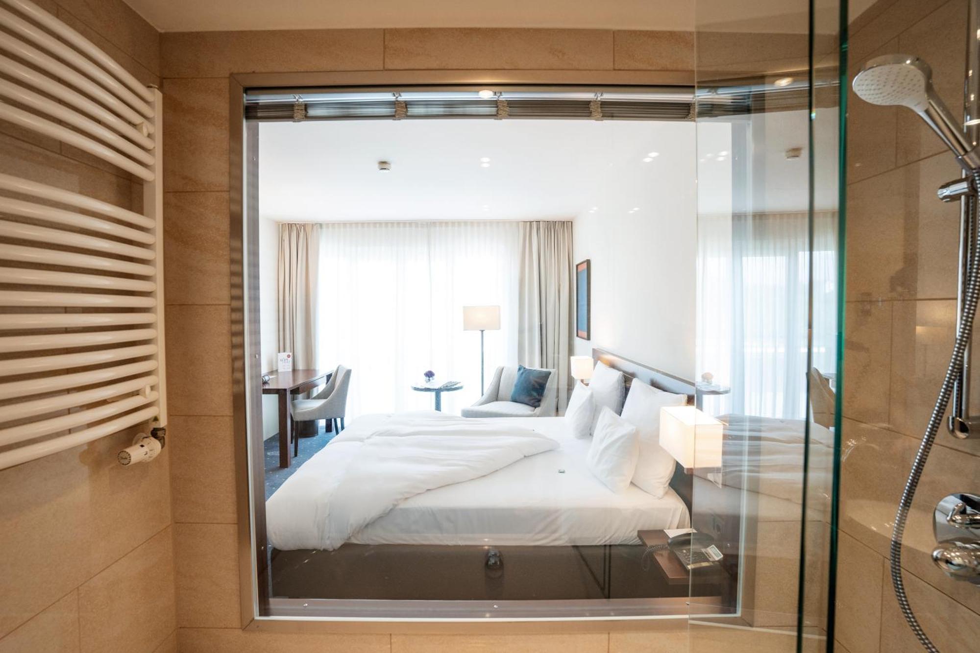 Hotel Vier Jahreszeiten סטארנברג מראה חיצוני תמונה