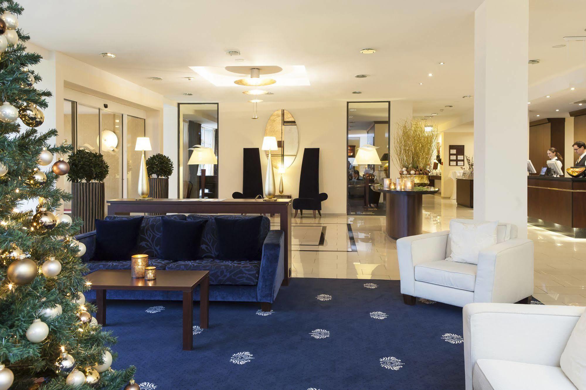 Hotel Vier Jahreszeiten סטארנברג מראה חיצוני תמונה